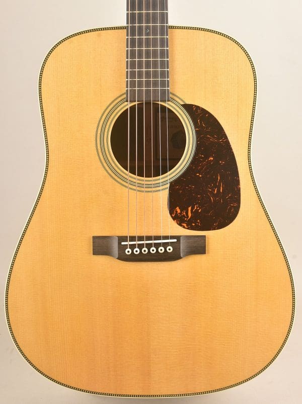 Martin, D-28 Billy Strings, Guitar, NEW